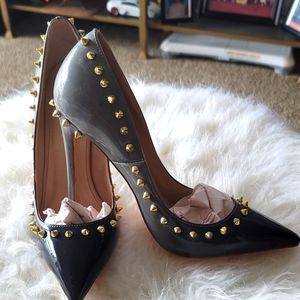 Spiked pumps